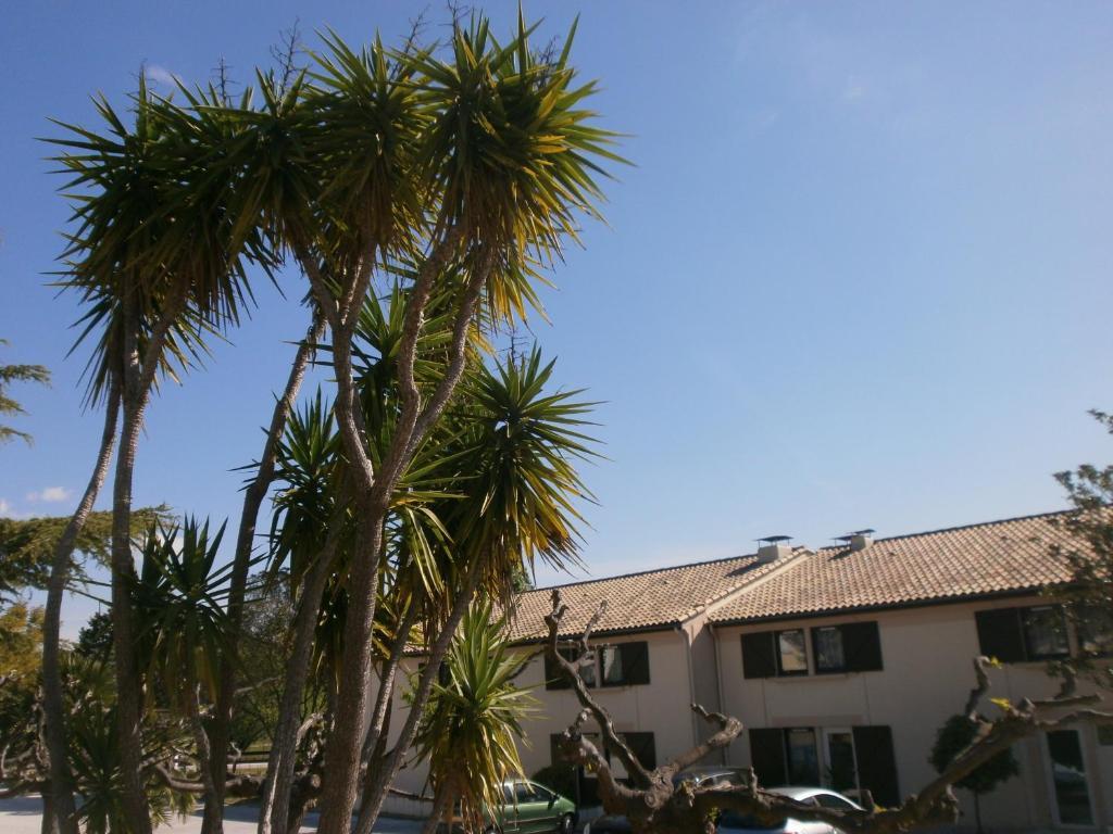 科多酒店 La Farlède 外观 照片