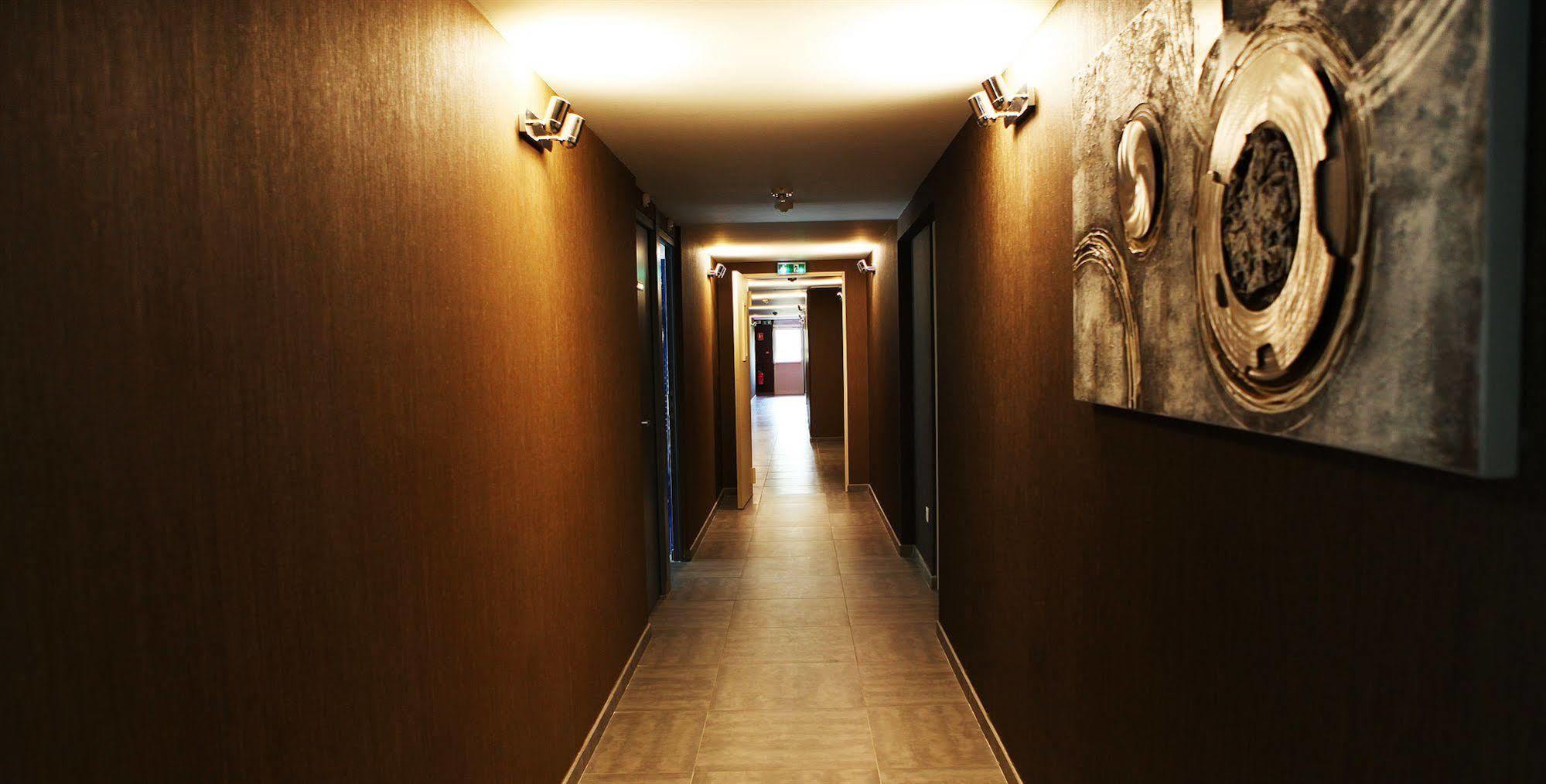 科多酒店 La Farlède 外观 照片